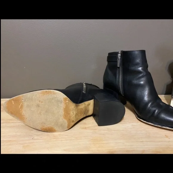 🔻SALE🔻MICHAEL KORS🔹EXCELLENT CONDITION • GENUINE LEATHER - Picture 7 of 11